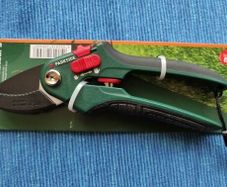 Secateurs