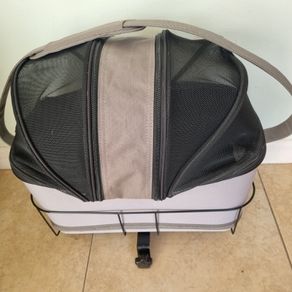 Dog carrier
