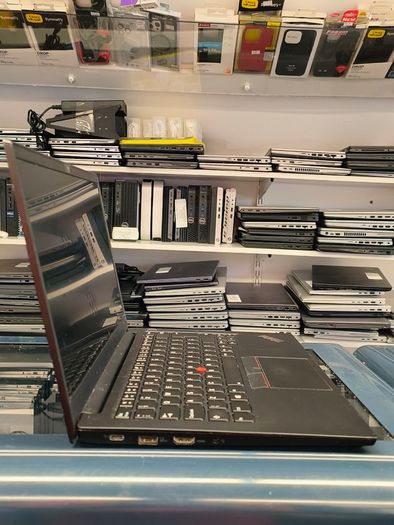 Lenovo ThinkPad E14 Gen 2 i7-1165G7 (i7 11th Gen) 16GB 512GB SSD 14" Windows 11 Pro