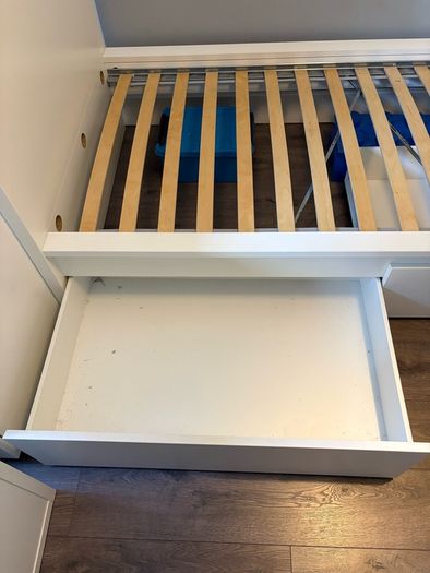 single bed from IKEA (with or without mattress)