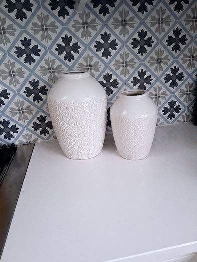 Vases (2)