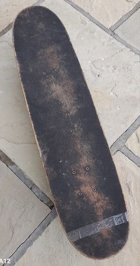 skateboard
