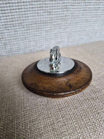 Rolstar Table Lighter with very pleasing wooden base holder