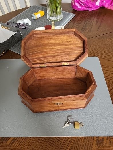 Trinket/jewellery box