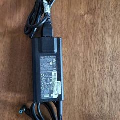 HP genuine adapter HSTNN-DA14