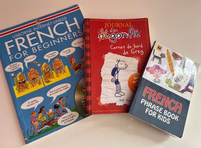 Bundle of Books in French