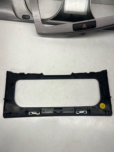 Volkswagen PASSAT B7 2011 dashboard trim A2l11b6s