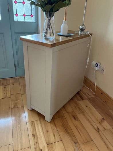 Cabinet / Hall Table / Sideboard