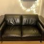 Black leather 2-seater sofa Image 2