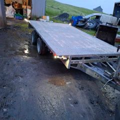 126.6 Ivor williams flat bed trailer