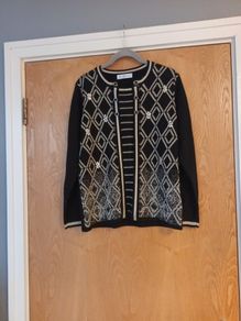 Mudflower Black Jumper.  S.  S-M - 12.  New.