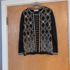 Mudflower Black Jumper.  S.  S-M - 12.  New.