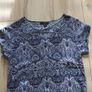 Ladies navy and white paisley style lightweight blouse size 8 /small Image 6
