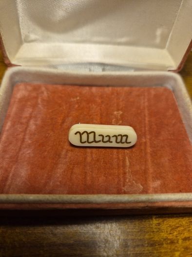 Vintage Irish Mum Brooch