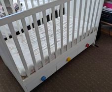 Cot bed