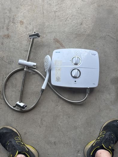 Triton shower