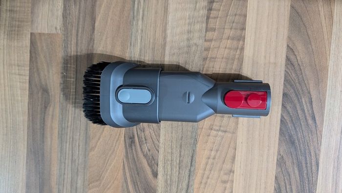 Dyson V10 charger and accessories