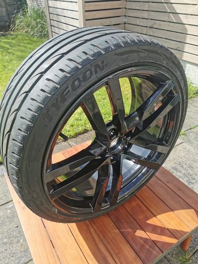 Audi TT Alloys 19" Set 5x112 8S0601025F