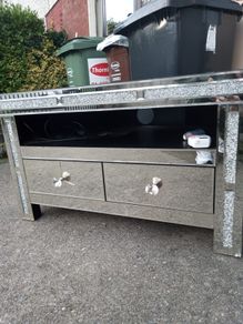 mirrored tv unit