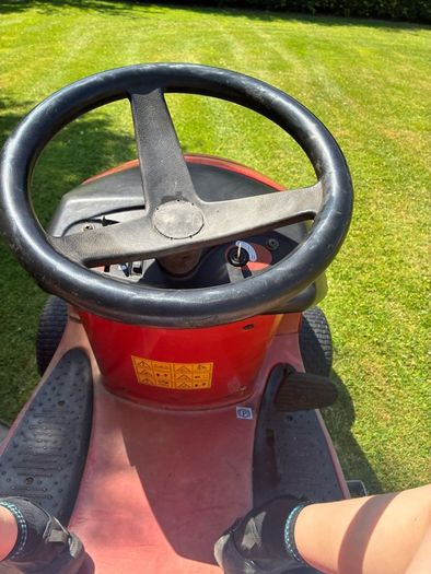 ride on lawnmower