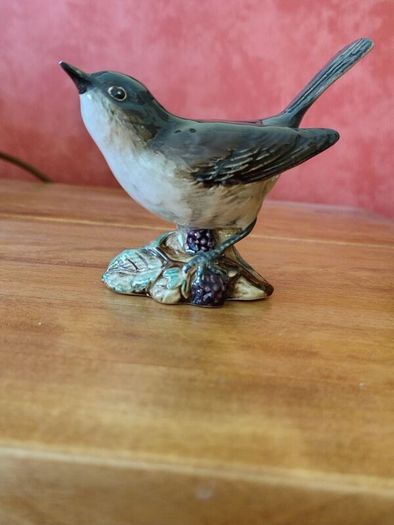 Vintage Beswick "Whitethroat" wild bird porcelain figurine