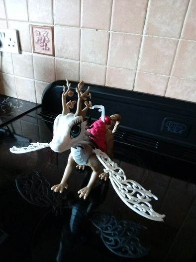 Braebryn, Apple White's Dragon from Ever After High.
