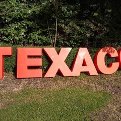 Texaco sign