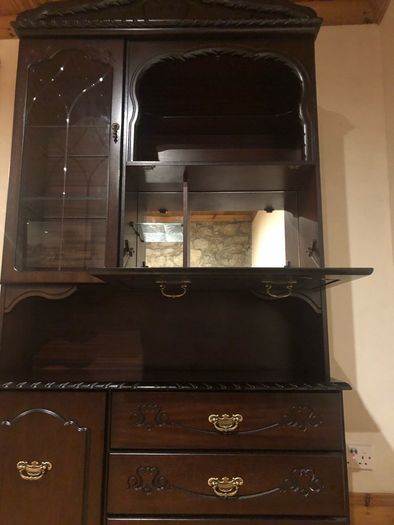 Drinks Cabinet shelf with 3 Drawers