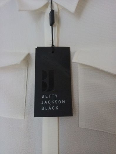 Betty Jackson  Sleevless  Lightweight  Long  Waistcoat/Blouse  S.14.  B.N.W.T.