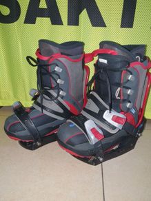 Snowboarding Cycab boots and bindings