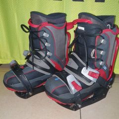 Snowboarding Cycab boots and bindings