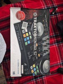 Traktor Kontrol S2 Mk2 with Traktor Pro 2 Licence