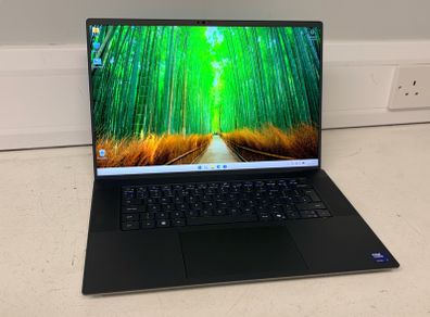 Dell Mobile Precision Workstation 5690