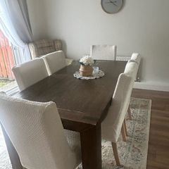 table and chairs