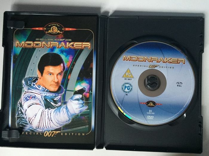 007 James Bond: Moonraker [1979] Roger Moore, Lois Chiles, Michael Lonsdale, Corinne Clery & Richard Kiel [Movie DVD]