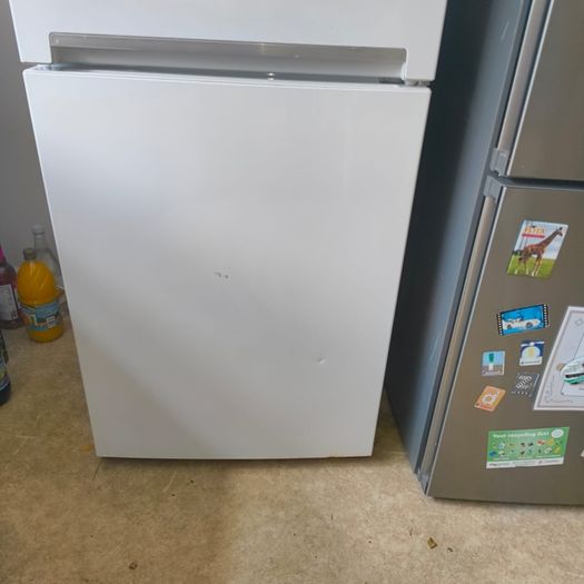 Fridge freezer
