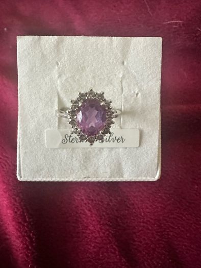 Ladies sterling silver ring
