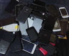 36 phones for parts