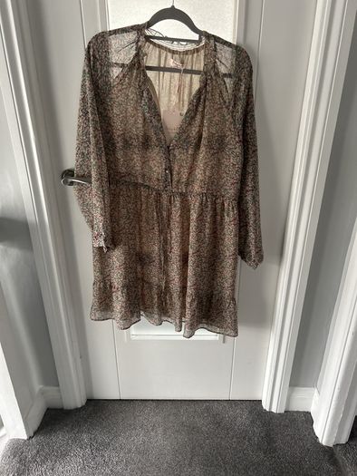Emily & Me Size 14 Short Dress