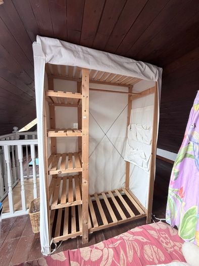 Free Wardrobe