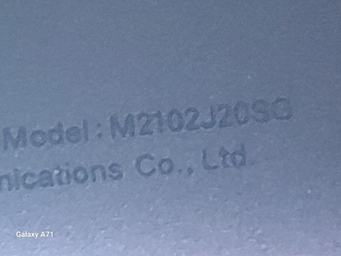 6 Mobile Phones for parts or repair, not powering on