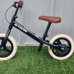 B'twin Kids' 10" Mountain Balance Bike Runride 520 -   Black