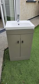 Bathroom Vanity Unit with Sink and Tap