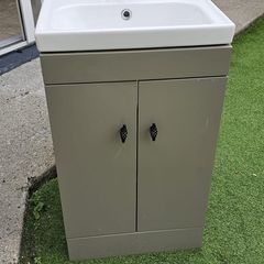 Bathroom Vanity Unit with Sink and Tap