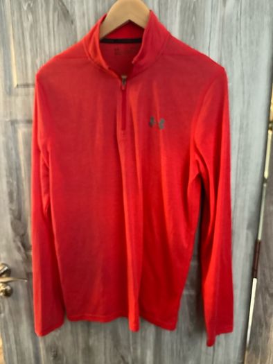 Under Armour Quarter Zip - Medium