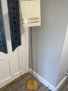 Tall standing floor lamp