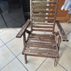 free, 2 foldable garden chairs