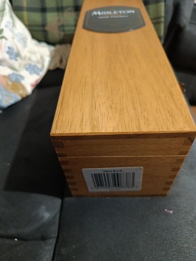 Empty Midleton Very Rare 2014 Wooden Box + Original Certificate & Invitation