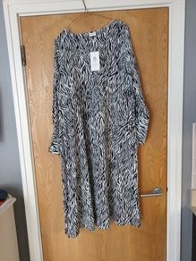 Villa Dress. S.14   B.N.W.T