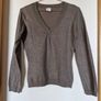 Two light v-neck jumpers from Camaieu grey & brown marl slim fit size. S/M Image 7